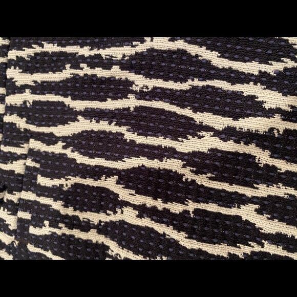 Loft Navy/White Shorts Size 00 Dressy Printed - Picture 4 of 5